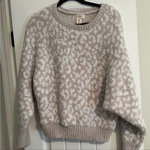 (add any 3/$15) 🏷️ Jessica Simpson Cheetah Pullover